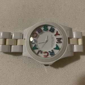 Marc by Marc jacobs 36mm watch in white